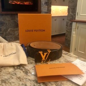 LV Initiales 40 MM Belt - 80CM - Brand New!